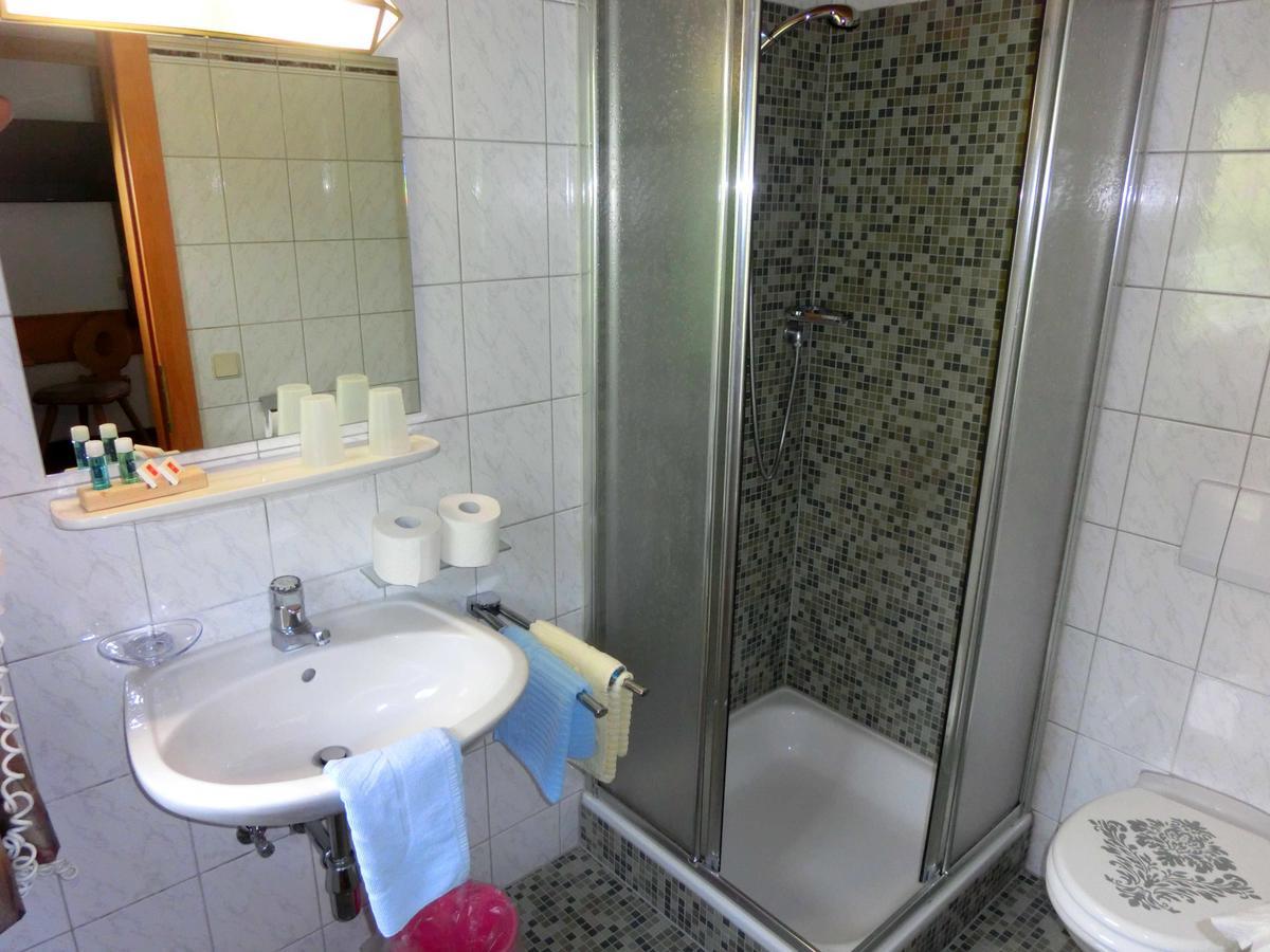 Pension Enzian Niederau Cameră foto